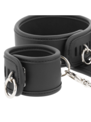 FETISH SUBMISSIVE - COLLIER ET MENOTTES EN CUIR VÉGAN AVEC DOUBLURE EN NOPRÈNE