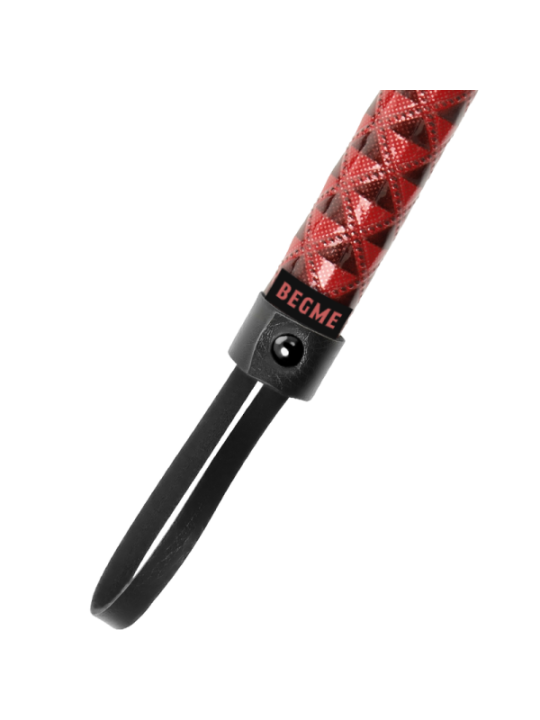 BEGME - FLOGGER EN CUIR VÉGAN ÉDITION ROUGE